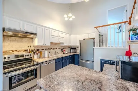 174 Windflower Drive Kitchener ON N2E 3T2
