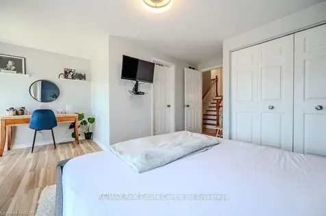 174 Windflower Drive Kitchener ON N2E 3T2