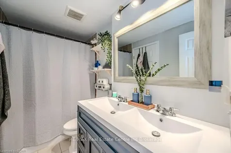 174 Windflower Drive Kitchener ON N2E 3T2