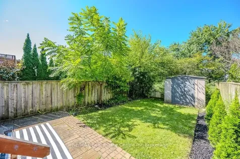174 Windflower Drive Kitchener ON N2E 3T2