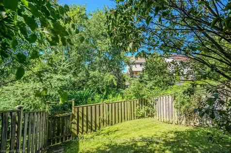174 Windflower Drive Kitchener ON N2E 3T2