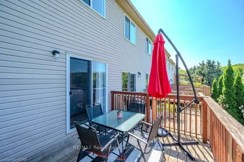 174 Windflower Drive Kitchener ON N2E 3T2