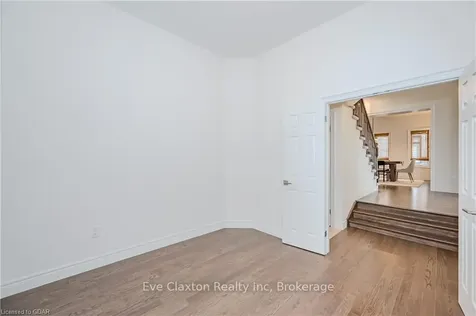 57 Macalister Boulevard Guelph ON N1G 0G5