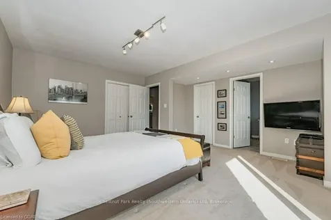 146 Cityview Drive N Guelph ON N1E 6Y5
