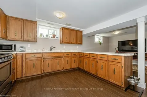 146 Cityview Drive N Guelph ON N1E 6Y5