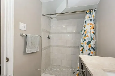 146 Cityview Drive N Guelph ON N1E 6Y5