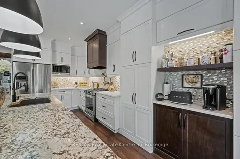 254 Gosling Gardens Guelph ON N1L 0M4