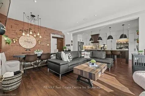 254 Gosling Gardens Guelph ON N1L 0M4