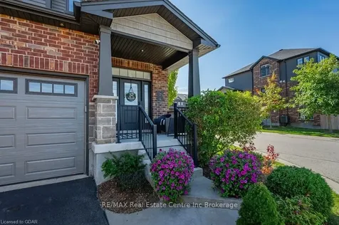 254 Gosling Gardens Guelph ON N1L 0M4
