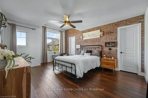254 Gosling Gardens Guelph ON N1L 0M4