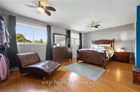 231 Chambers Crescent Centre Wellington ON N1M 3E4