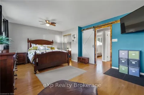 231 Chambers Crescent Centre Wellington ON N1M 3E4