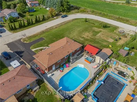 231 Chambers Crescent Centre Wellington ON N1M 3E4