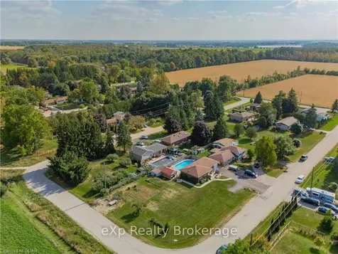 231 Chambers Crescent Centre Wellington ON N1M 3E4