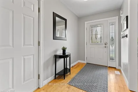25 Reiner Crescent Wellesley ON N1H 5N8