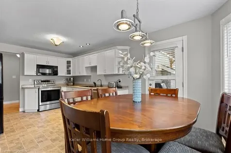 25 Reiner Crescent Wellesley ON N1H 5N8