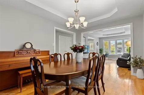 25 Reiner Crescent Wellesley ON N1H 5N8