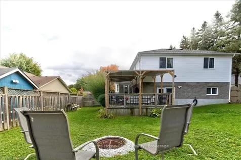 25 Reiner Crescent Wellesley ON N1H 5N8