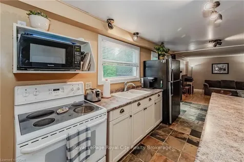 25 Mcelderry Road Guelph ON N1G 4K2