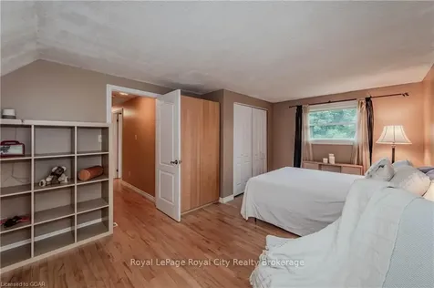25 Mcelderry Road Guelph ON N1G 4K2