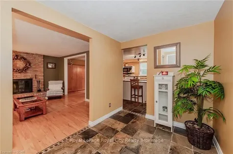 25 Mcelderry Road Guelph ON N1G 4K2