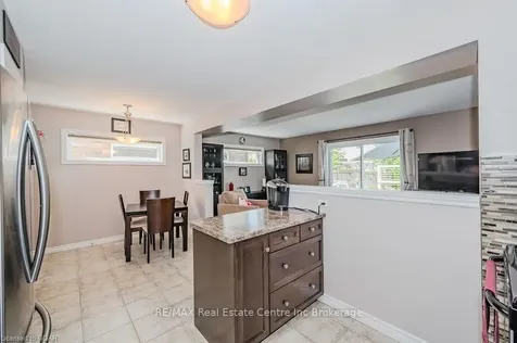 16 Couling Crescent Guelph ON N1E 0J7