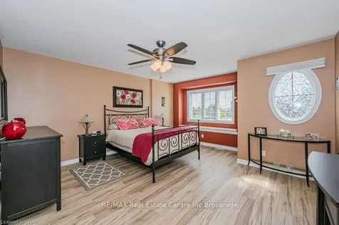 16 Couling Crescent Guelph ON N1E 0J7