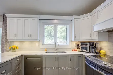 177 Francis Street W Wellington North ON N0G 1A0