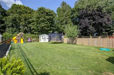 177 Francis Street W Wellington North ON N0G 1A0