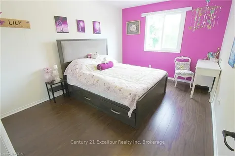 717 Campbell Avenue Centre Wellington ON N1M 3M9