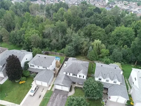 717 Campbell Avenue Centre Wellington ON N1M 3M9