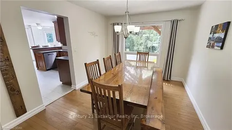 717 Campbell Avenue Centre Wellington ON N1M 3M9