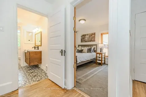 21 Mctague Street Guelph ON N1H 2A7