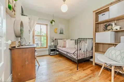 21 Mctague Street Guelph ON N1H 2A7