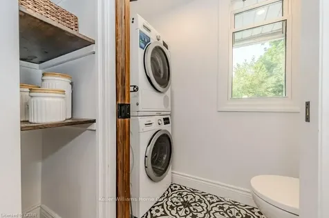 21 Mctague Street Guelph ON N1H 2A7