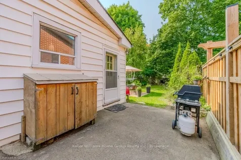 21 Mctague Street Guelph ON N1H 2A7
