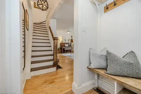 21 Mctague Street Guelph ON N1H 2A7