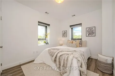 332 Gosling Gardens Guelph ON N1L 0P8