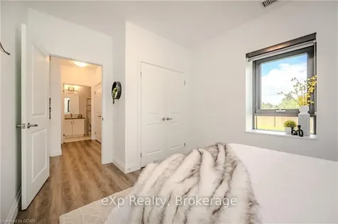332 Gosling Gardens Guelph ON N1L 0P8