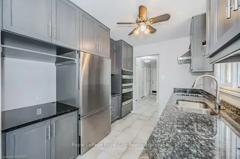 4 Valleyridge Trail Guelph ON N1G 4A9