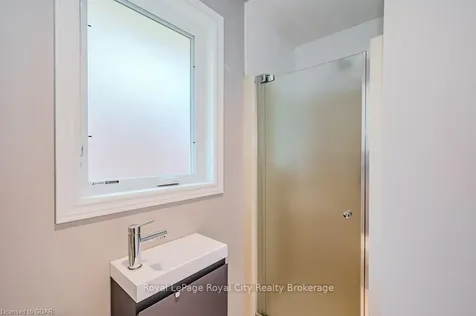 4 Valleyridge Trail Guelph ON N1G 4A9