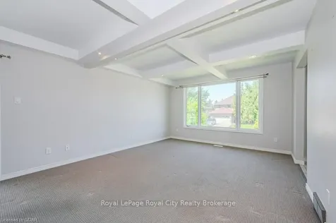 4 Valleyridge Trail Guelph ON N1G 4A9