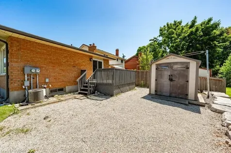 4 Valleyridge Trail Guelph ON N1G 4A9