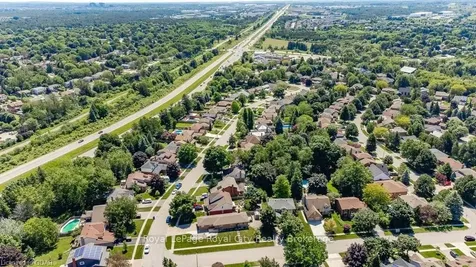 4 Valleyridge Trail Guelph ON N1G 4A9