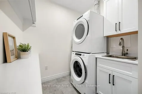 1878 Gordon Street N/a Guelph ON N1L 0P4