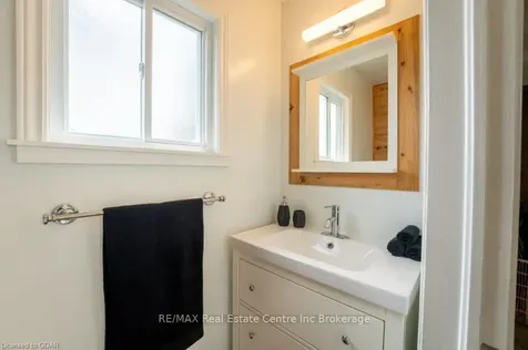 7 Magdalena Drive Guelph ON N1E 6T6