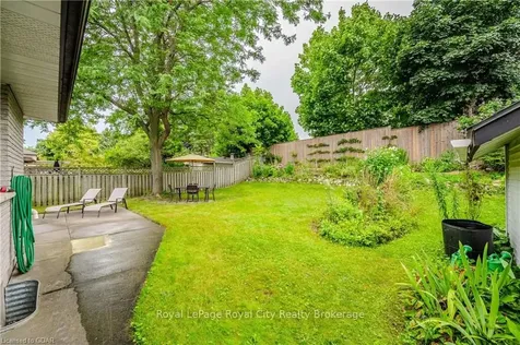 5 Halesmanor Court Guelph ON N1G 4E1