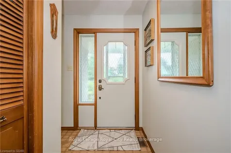 5 Halesmanor Court Guelph ON N1G 4E1