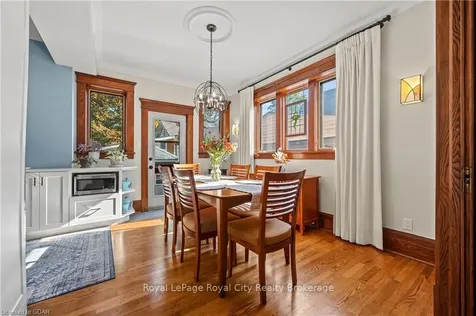 142 Oxford Street Guelph ON N1H 2M7