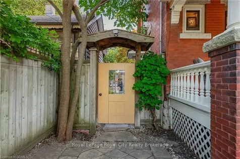 142 Oxford Street Guelph ON N1H 2M7